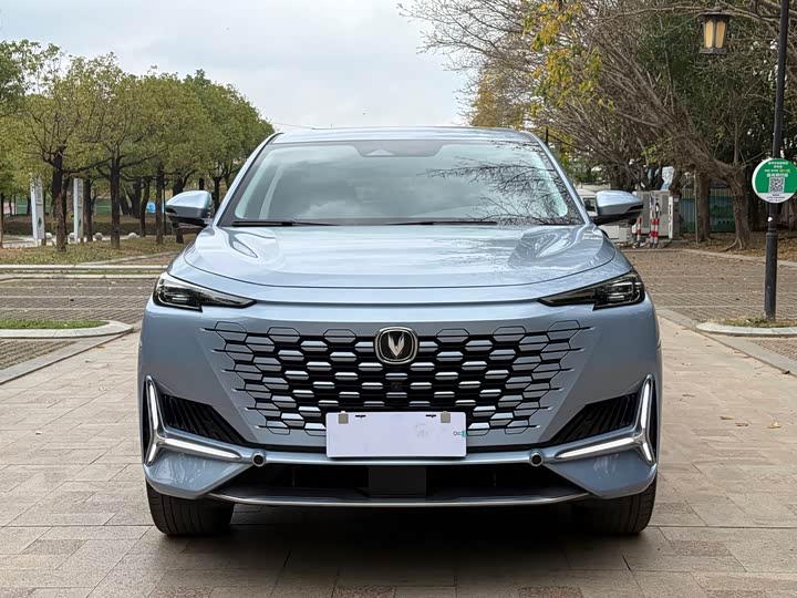 Changan UNI-K 2021 2.0 T Premium — фото 2