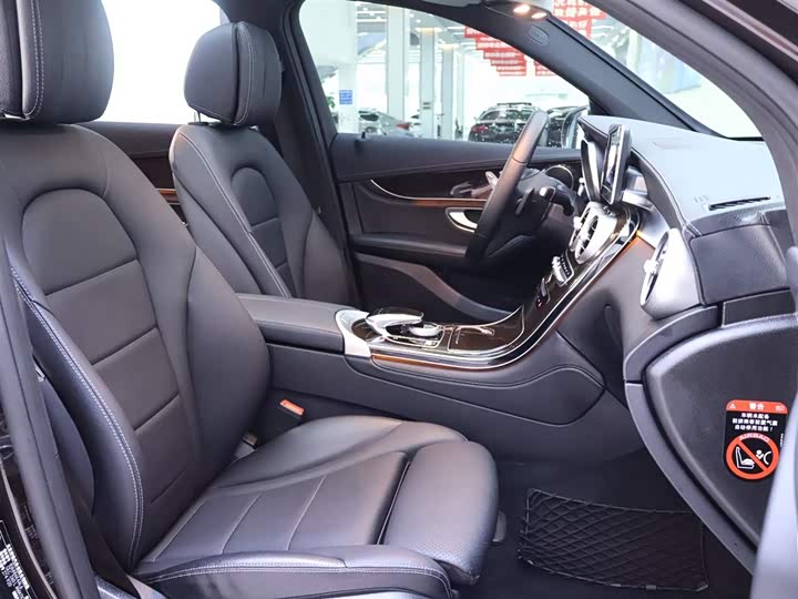 Mercedes-Benz GLC 2019 GLC 260 L 4 MATIC Luxury — фото 20