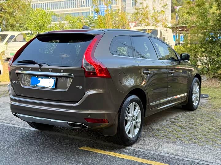 Volvo XC60 2015 T 5 — фото 6