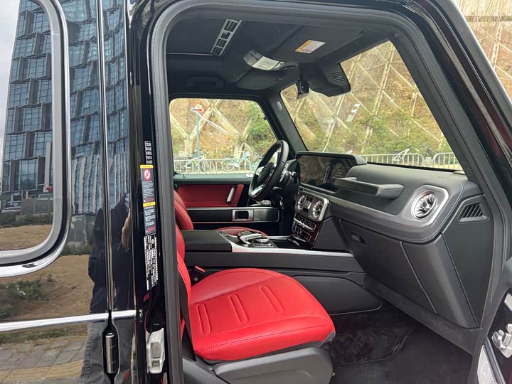 Mercedes-Benz G-Class 2024 G 500 — фото 5