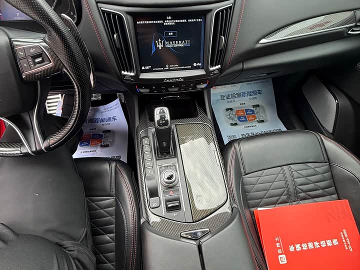 Maserati Levante 2019 3.8 T GTS — фото 24