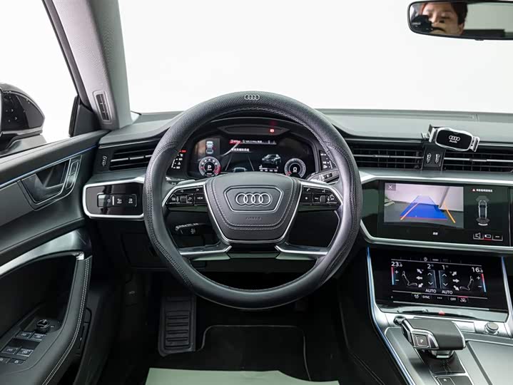 Audi A7L 2024 45 TFSI Luxury — фото 19
