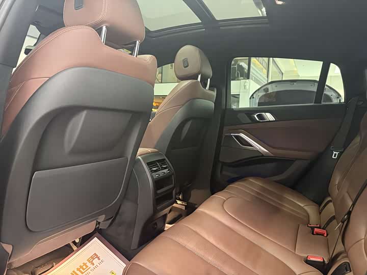 BMW X6 2022 x Drive 40i M — фото 12