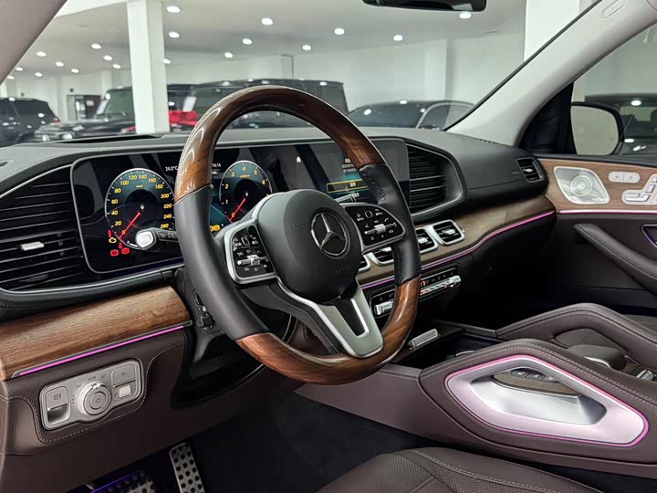 Mercedes-Benz GLS 2023 GLS 450 4 MATIC Luxury — фото 9