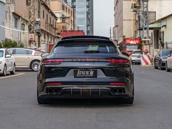 Porsche Panamera 2017 Panamera 4 Sport Turismo 3.0 T — фото 4