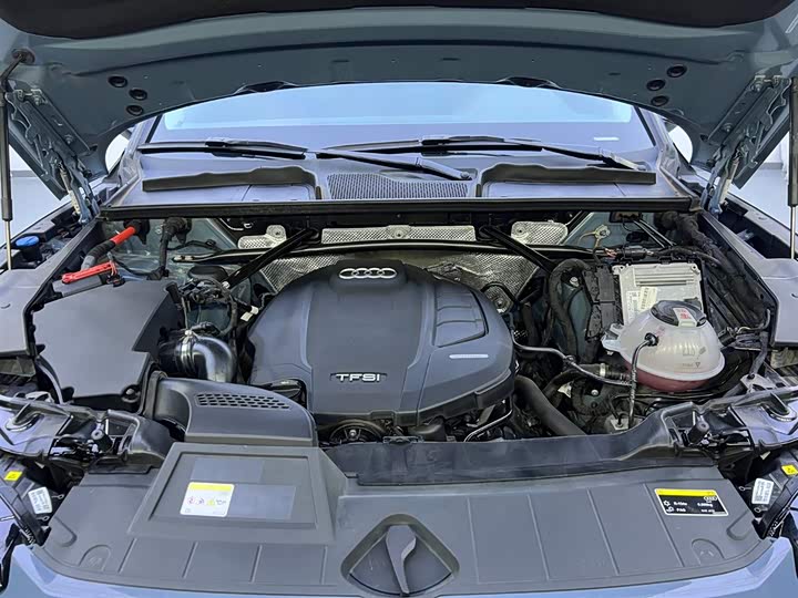 Audi Q5L 2022 40 T RS — фото 24