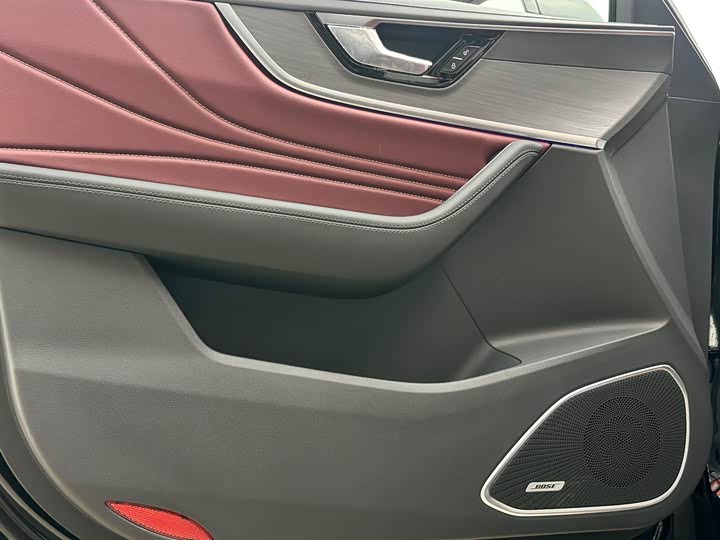 Hongqi HS5 2025 2.0 T 2 WD Pro — фото 8