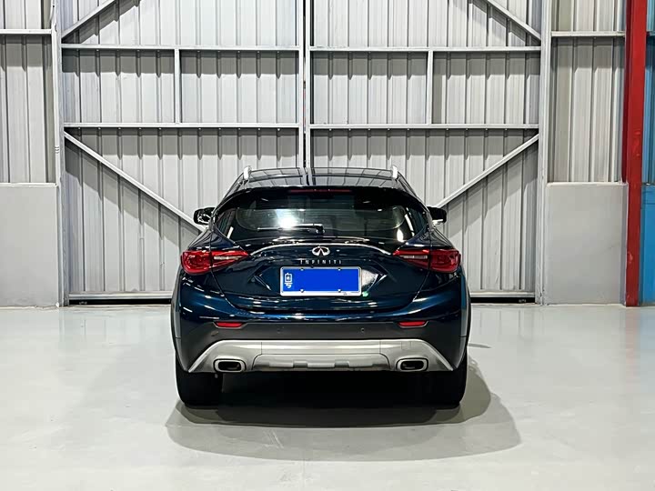 Infiniti QX30 2017 1.6 T 2 WD — фото 8