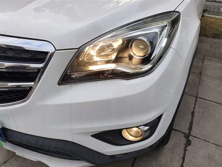 Changan CS35 2017 1.6 L ATLuxury — фото 18