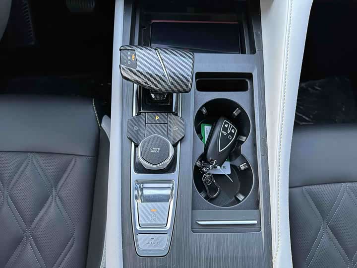 Changan CS75 PLUS 2023 1.5 T ATPremium — фото 22