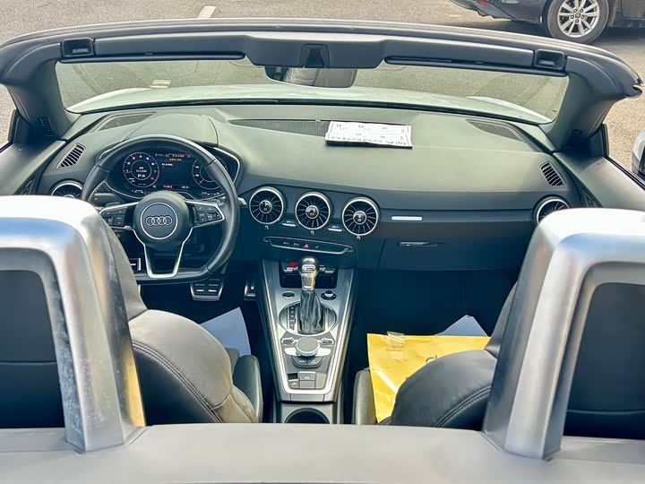 Audi TT 2015 TT Roadster 45 TFSI — фото 5