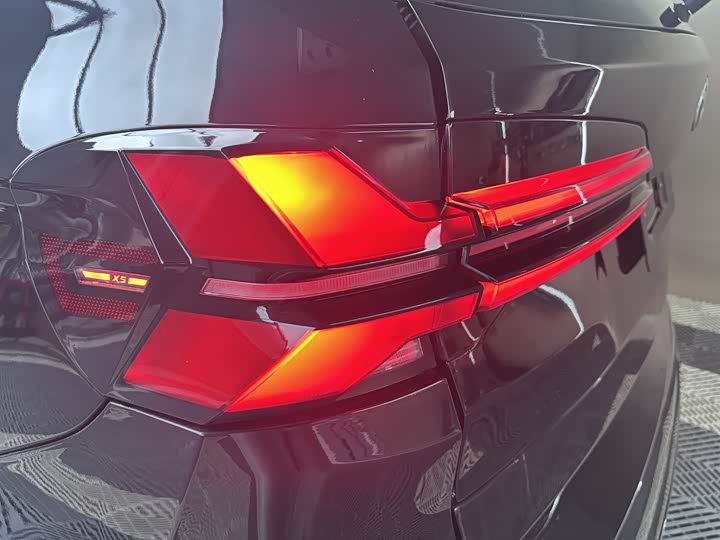 BMW X5 xDrive28i — фото 16