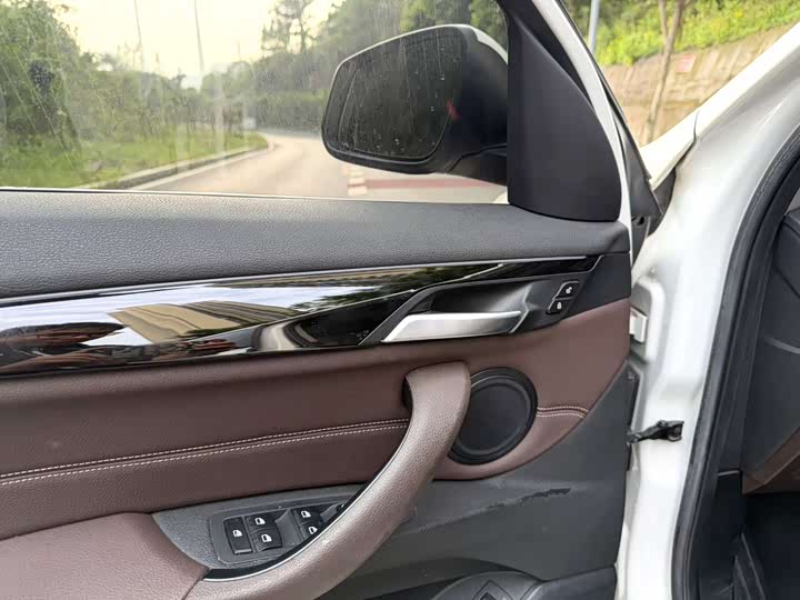 BMW X1 2020 s Drive 20 Li — фото 10