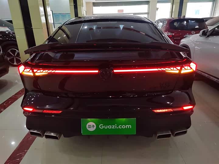 Changan UNI-V 2024 1.5 T Sport — фото 6