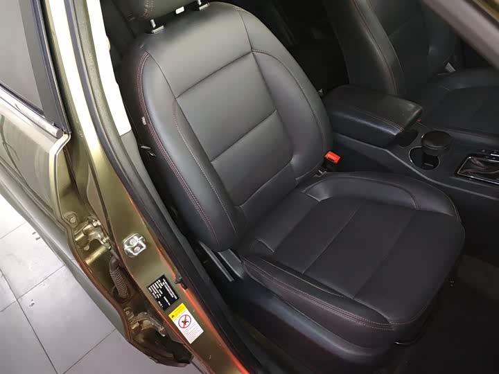 Changan CS75 2016 1.8 T ATElite V — фото 25