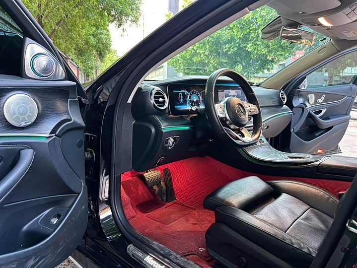 Mercedes-Benz E-Class 2019 E 200 L Sport — фото 4