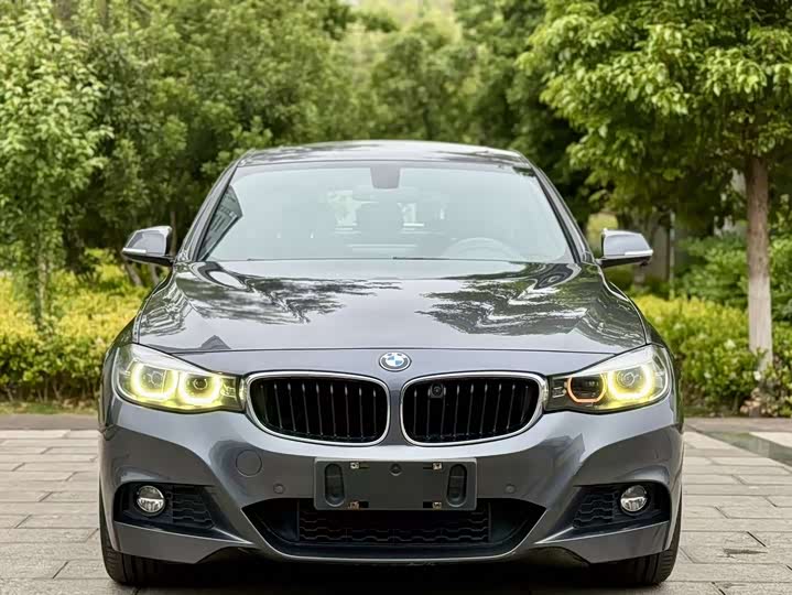 BMW 3-Series 2019 320i MSport — фото 2