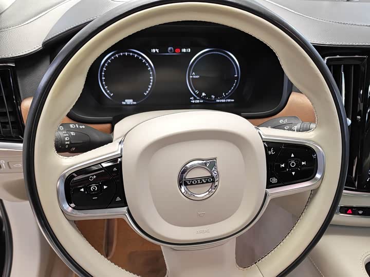 Volvo S90 Hybrid 2019 T 8 E Hybrid 3 VI — фото 6