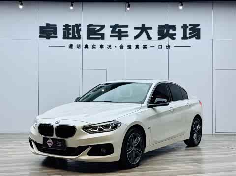 BMW 1-Series 2018 118i Sport — фото 28