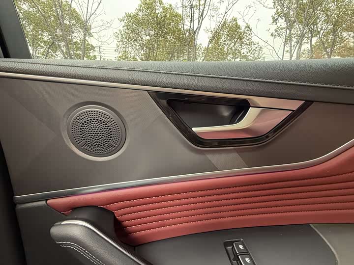 Hongqi HS5 2023 2.0 T Pro — фото 18