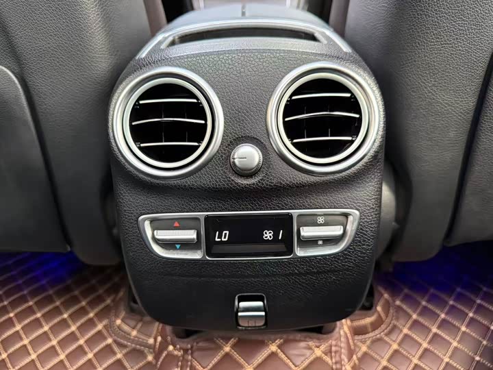 Mercedes-Benz GLC 2020 GLC 300 L 4 MATIC Luxury — фото 10