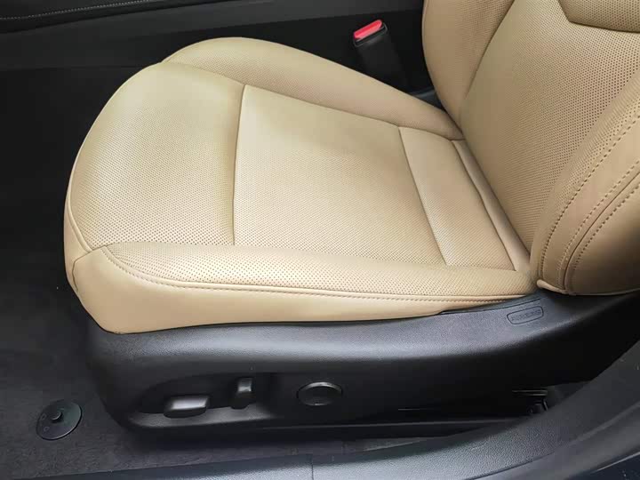 Cadillac CT 5 2021 28 T Premium — фото 20