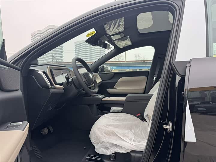 Volvo XC70 Hybrid 2026 2 WD Core — фото 19