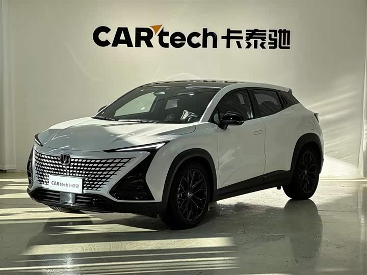 Changan UNI-T 2022 2.0 T Premium — фото 1