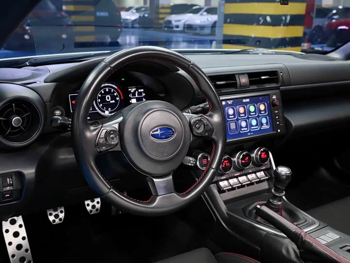 Subaru BRZ 2022 2.4 L MT — фото 11