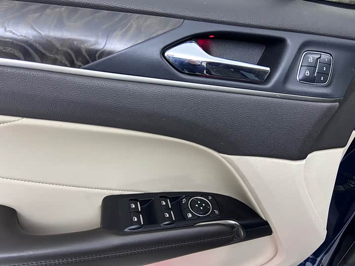 Lincoln MKC 2017 2.0 T 4 WD — фото 12