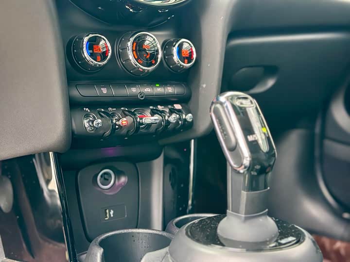 MINI Hatch — фото 11