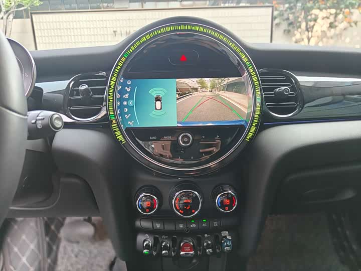 MINI Hatch — фото 15
