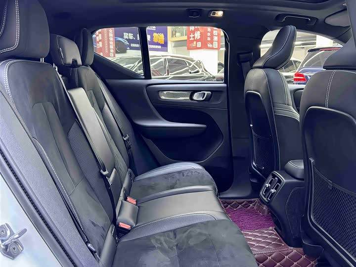 Volvo XC40 2020 T 4 WD — фото 6