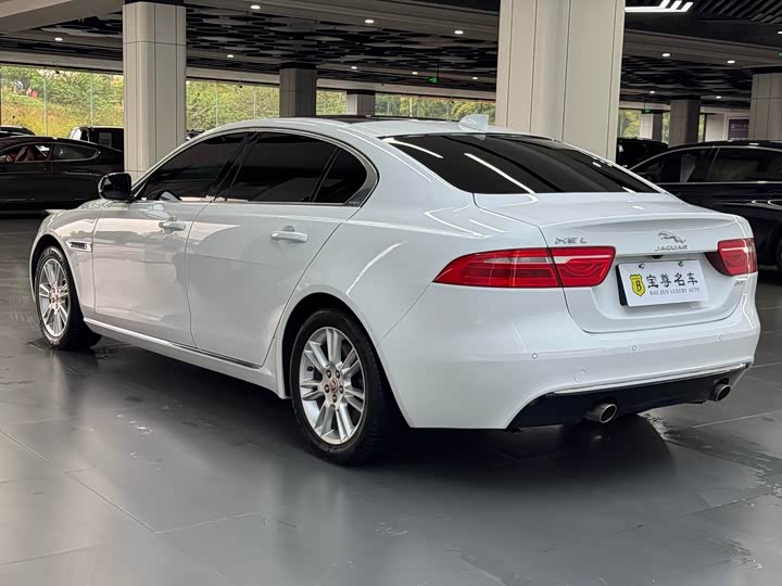 Jaguar XEL 2019 2.0 T 200 PS — фото 6