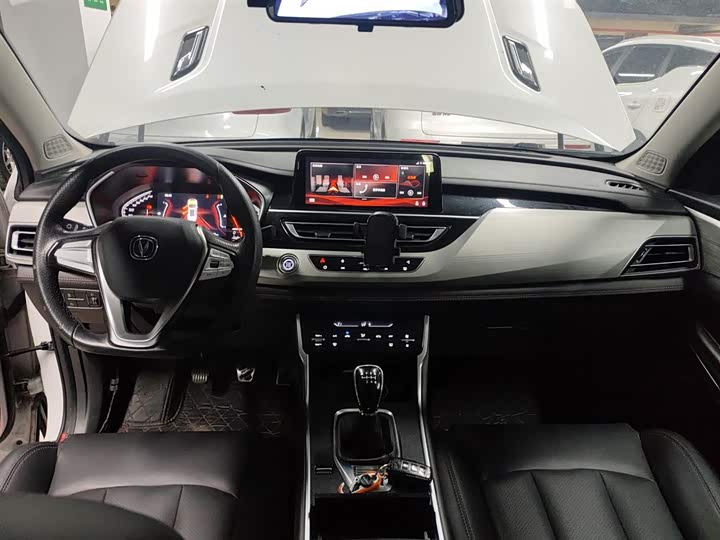 Changan CS75 2020 280 T MT VI — фото 6