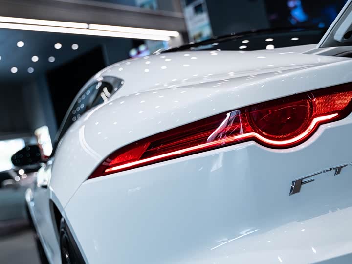 Jaguar F-TYPE 2015 3.0 SC — фото 8