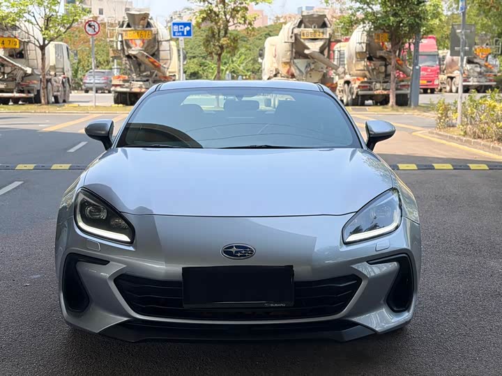 Subaru BRZ 2023 2.4 L MT 10 — фото 2