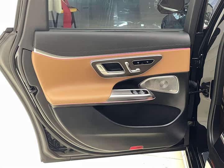 Mercedes-Benz E-Class 2025 E 300 L Premium — фото 11