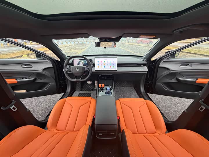 Changan UNI-V 2025 2.0 T — фото 25