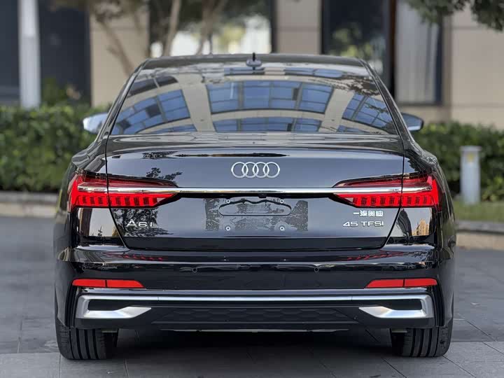 Audi A6L 2025 45 TFSI — фото 9