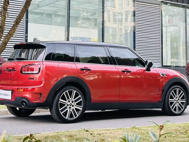 MINI Clubman — фото 8