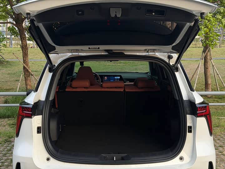 Changan CS75 PLUS 2023 1.5 T ATPremium — фото 20