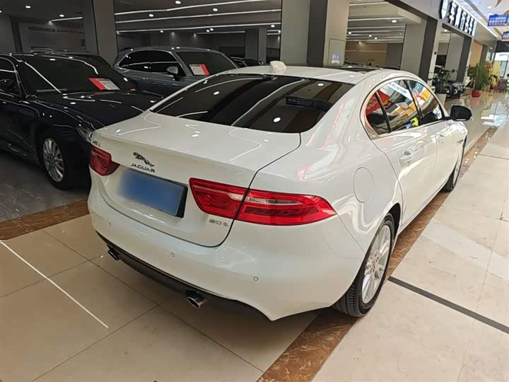 Jaguar XEL 2019 2.0 T 200 PS — фото 7