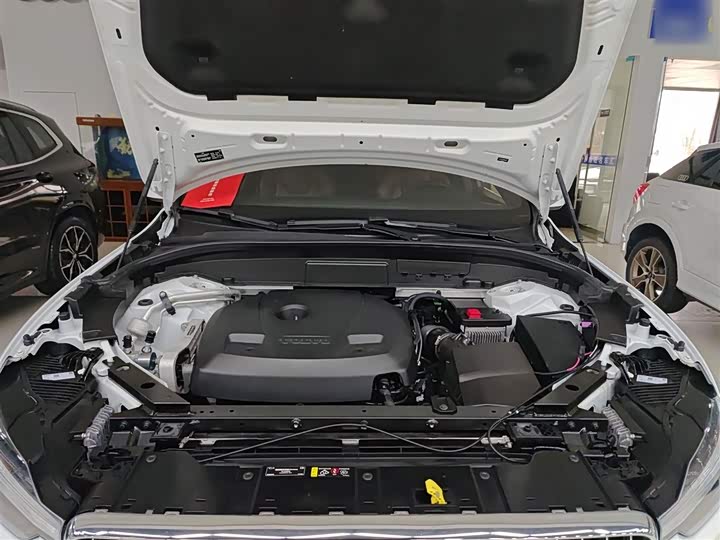 Volvo XC60 2021 T 5 4 WD — фото 20