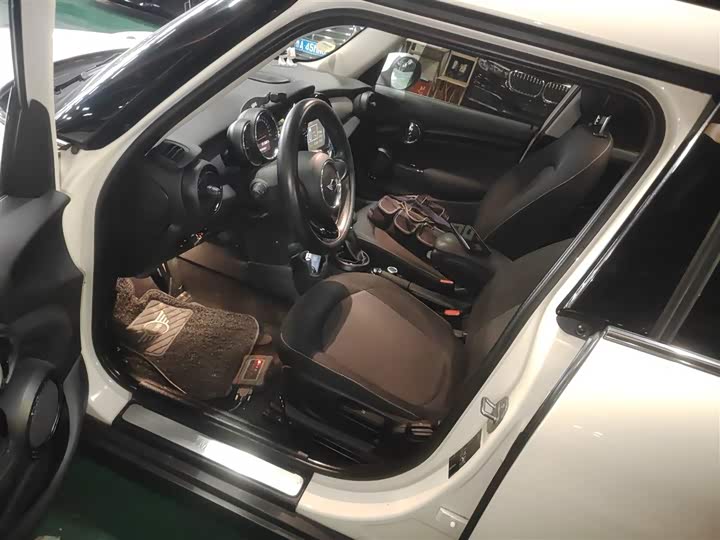 MINI Hatch — фото 14
