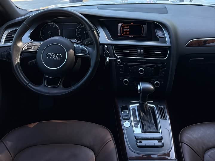 Audi A4L 2016 35 TFSI S line Comfort — фото 9