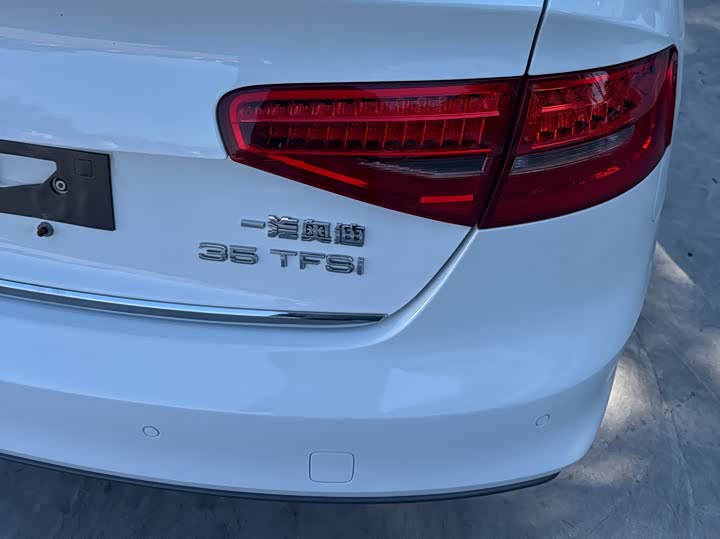 Audi A4L 2016 35 TFSI S line Comfort — фото 5