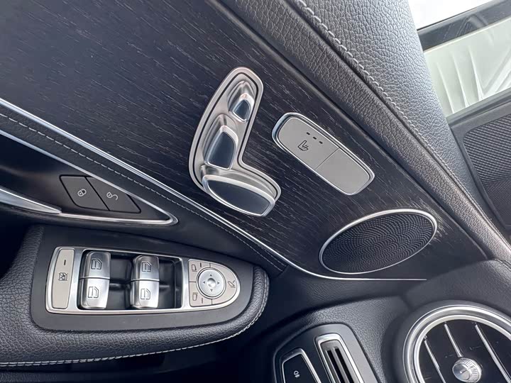 Mercedes-Benz C-Class рестайлинг C 260 L — фото 16