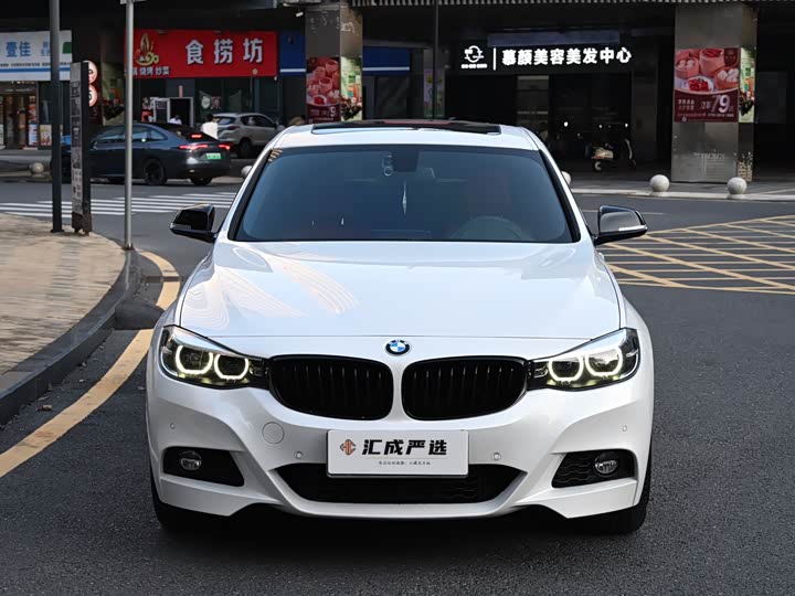 BMW 3-Series 2020 320i M — фото 8