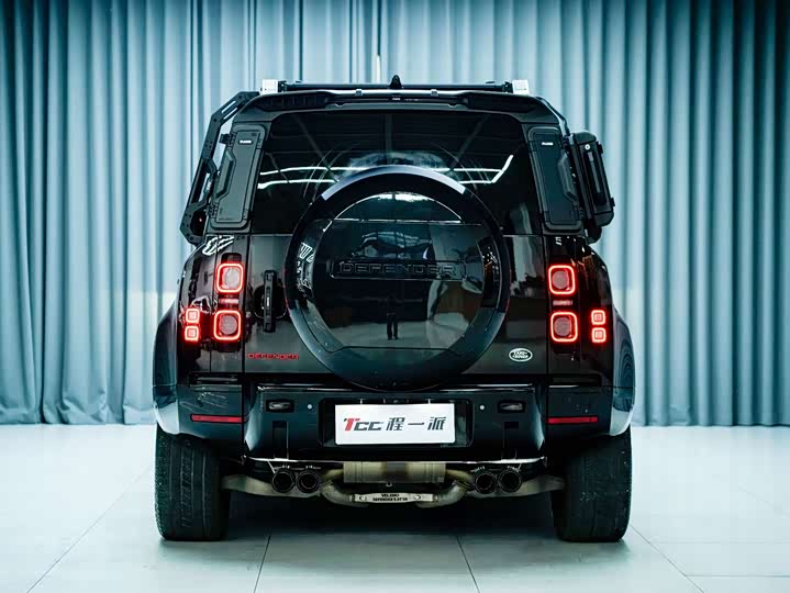 Land Rover Defender — фото 7